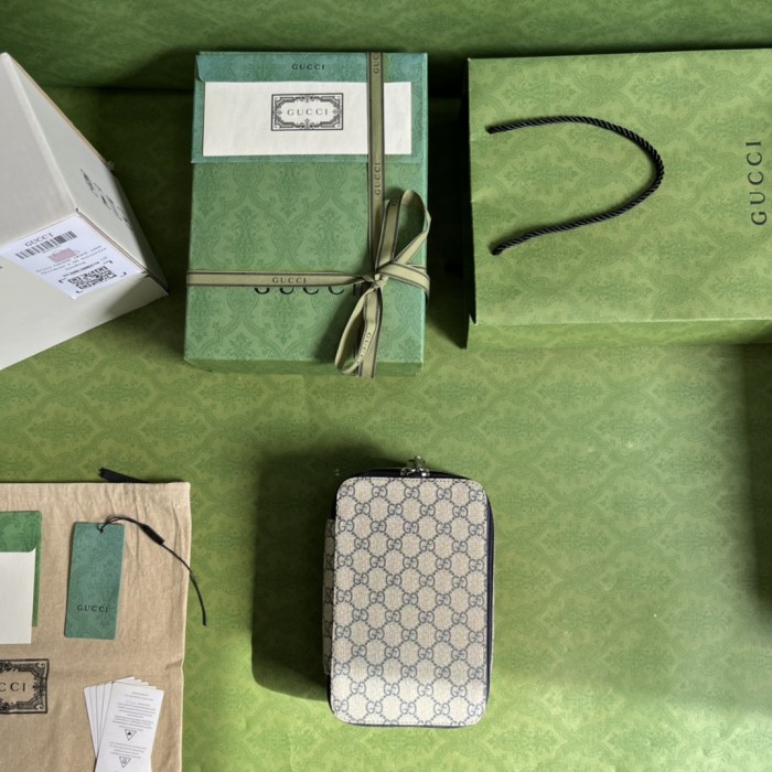  Handbag  Gucci  726657  size 22*8*14 cm