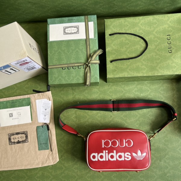  Handbag  Gucci 702427 size 255*16*9.5 cm