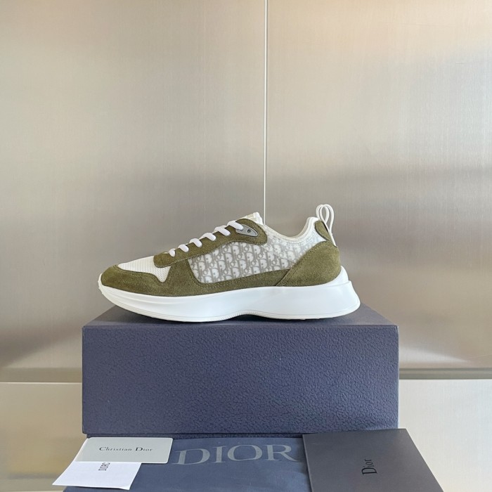 Dior B25 Runner Olive