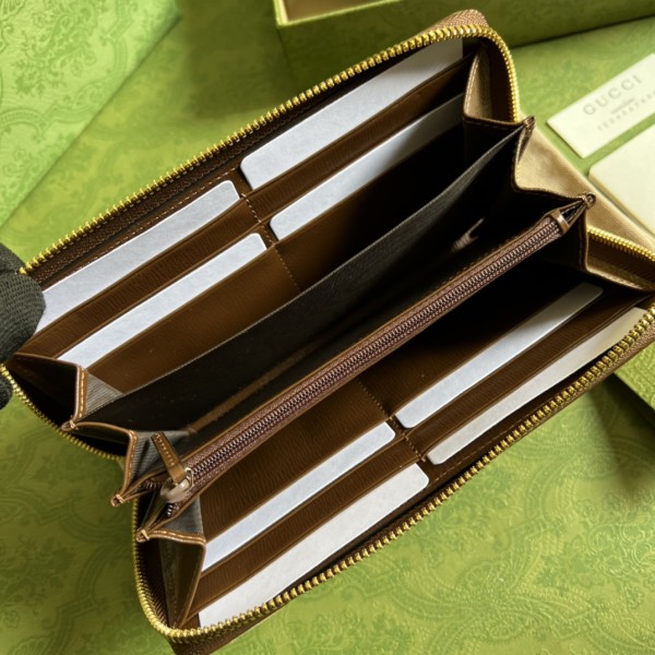 Handbag  Gucci 673003 size  19*10.5*2 cm  