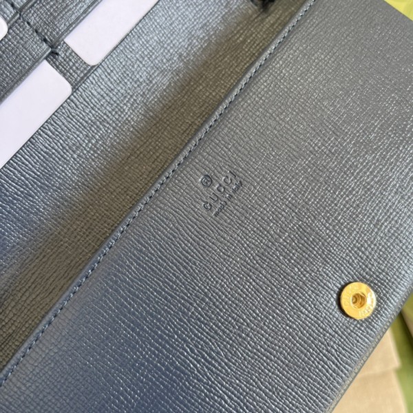  Handbag  Gucci  621892 size 19*10*4 cm