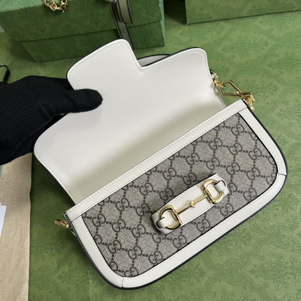  Handbag  Gucci  735178 size 24*13*5 cm