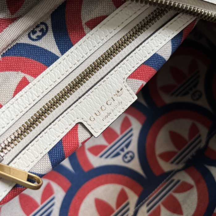  Handbag  Gucci 702397 size 31.5*18*15.5 cm