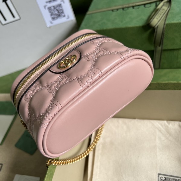  Handbag  Gucci 723770 size 16*40.5*5 cm