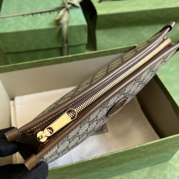  Handbag  Gucci 672956 size 26*20*6 cm