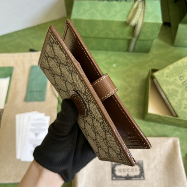  Handbag  Gucci 724562 size 10.5*14.5 cm 