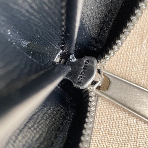  Handbag  Gucci 673003 size  19*10.5*2 cm