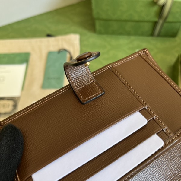  Handbag  Gucci 724562 size 10.5*14.5 cm 