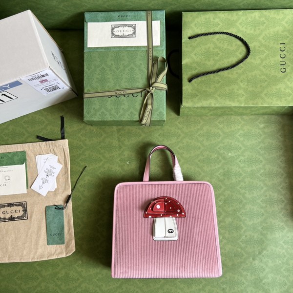 Handbag  Gucci 705042 size  28.5*25*11 cm