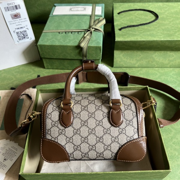  Handbag  Gucci 723307 size 21.5*12.5*13 cm