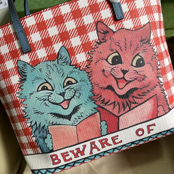  Handbag  Gucci 410812 size 21*20*10 cm