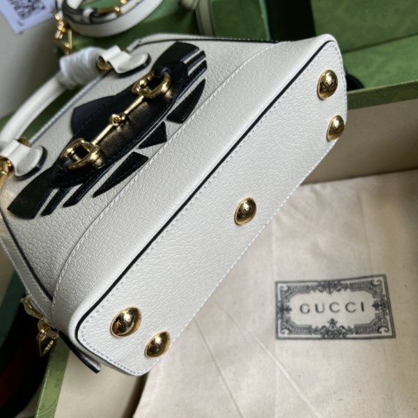  Handbag  Gucci 677212 size  20*19.5*7.5 cm