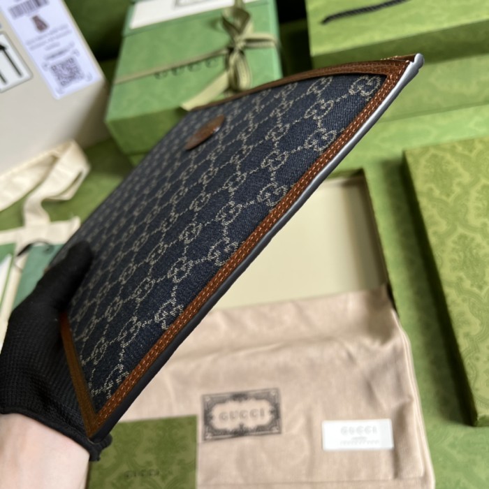  Handbag  Gucci 672953  size  30.5*21*1.5 cm