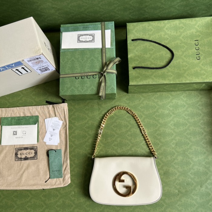  Handbag  Gucci 699268 size 28x16x4 cm