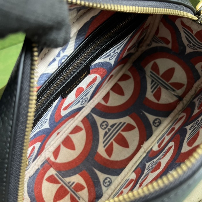  Handbag  Gucci 702427 size  25*16*9.5 cm