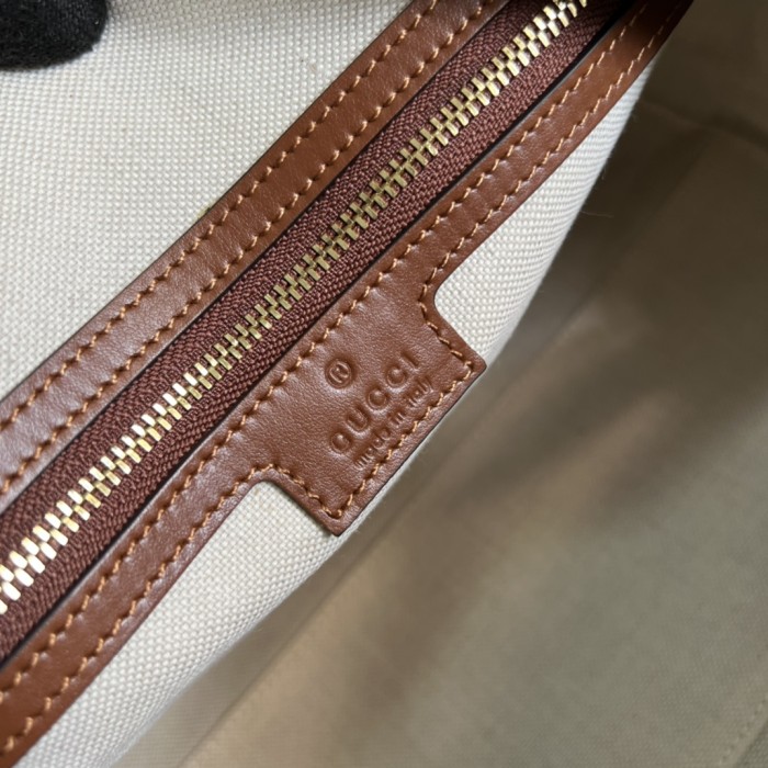  Handbag Gucci 702242 size 31*19*22  cm
