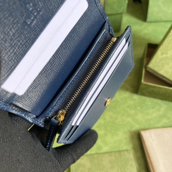  Handbag  Gucci 621887  size  11*8.5*3 cm