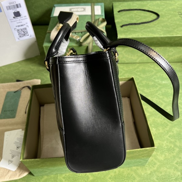 Handbag  Gucci 728309 size 23*22*10 cm