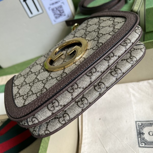  Handbag  Gucci 698643 size 22*13*5.5 cm