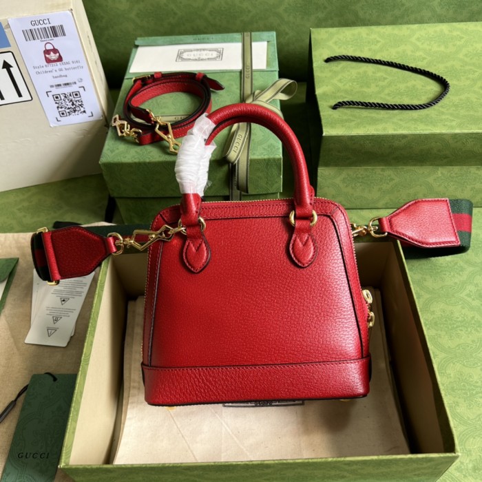 Handbag  Gucci 677212 size 20*19.5*7.5 cm