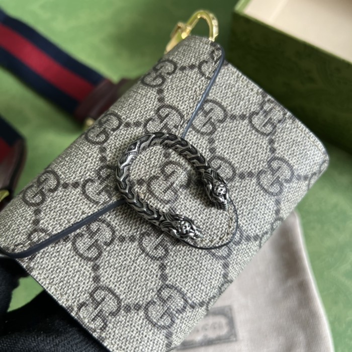  Handbag  Gucci 696804 size 10.5*8*3 cm