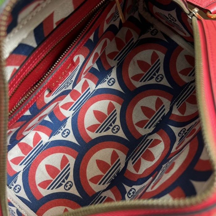  Handbag  Gucci 702397 size 31.5*18*15.5 cm