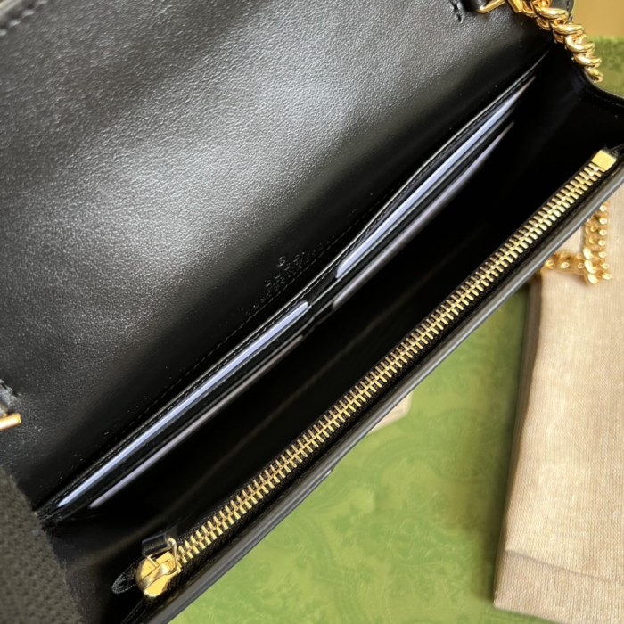  Handbag  Gucci 723787 size 20*12.5*4 cm