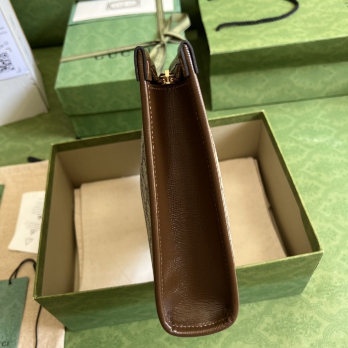  Handbag  Gucci 672956 size 26*20*6 cm