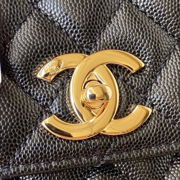  Handbag  Chanel 92991 size 28 cm