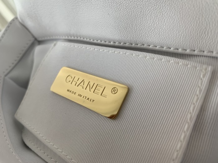  Handbag  Chanel AS1163 size 20cmx11cmx5.5 cm