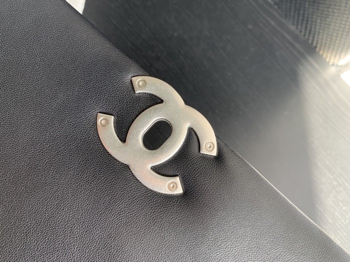  Handbag  Chanel size 26cmx16cmx9 cm 