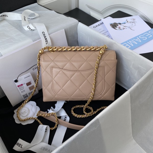  Handbag  Chanel  AS3011  size 21x13x7 cm