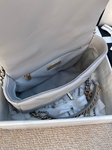  Handbag  Chanel  size 26cm／30 cm