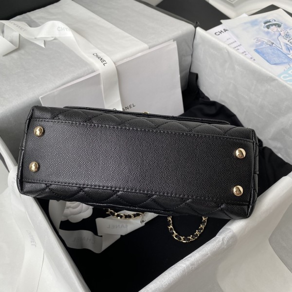  Handbag  Chanel 92990 size 23 cm