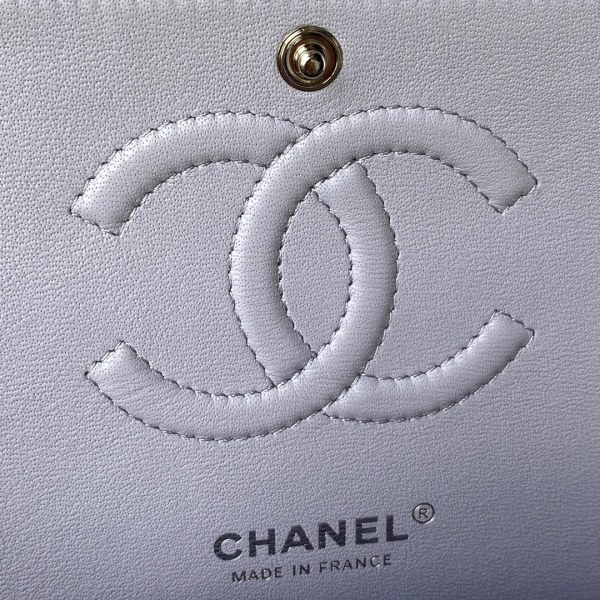  Handbag  Chanel A01112 size  15.5x25.5x6.5 cm