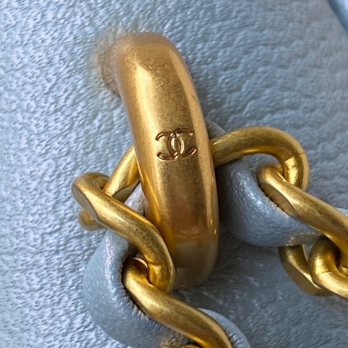  Handbag  Chanel AS2855 size 19x13x6 cm