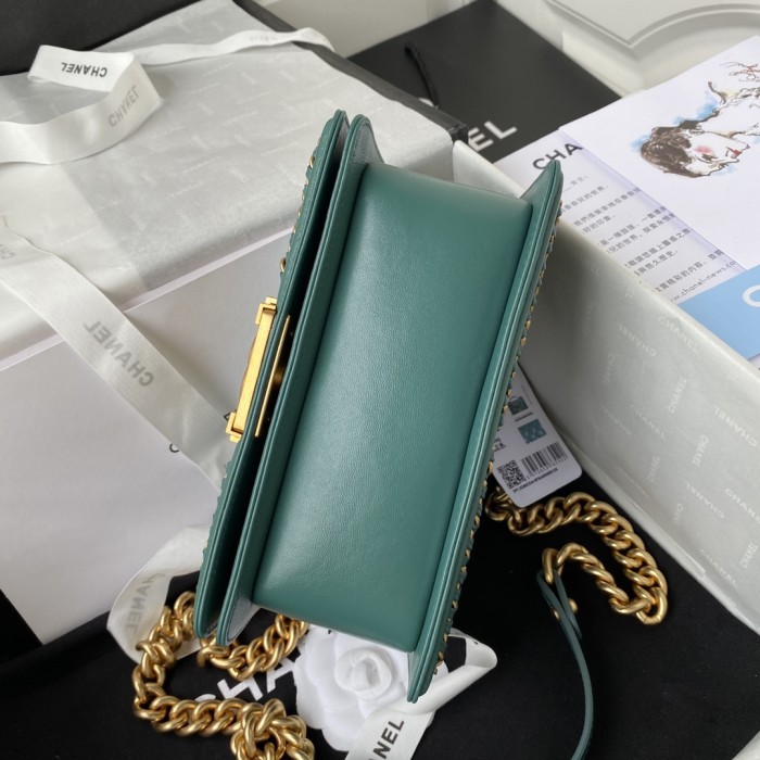  Handbag  Chanel size 20/25 cm