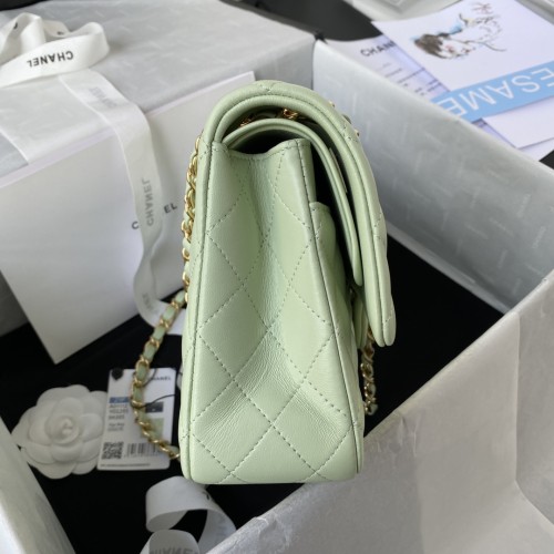  Handbag  Chanel A01112 size 15.5x25.5x6.5 cm