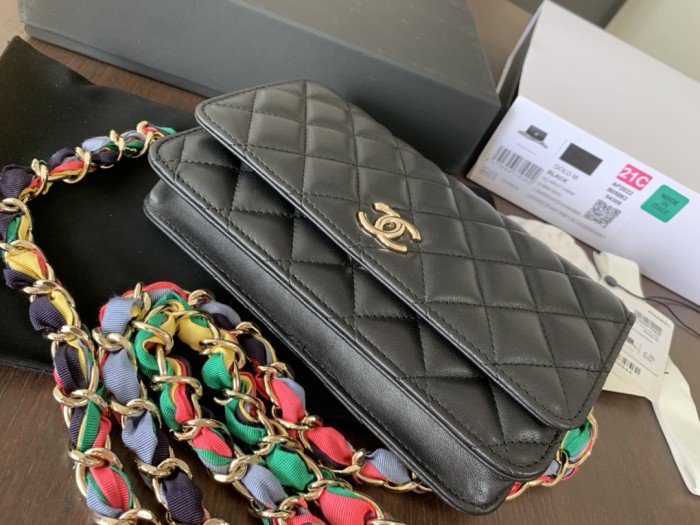  Handbag  Chanel 2022  size 19 cm