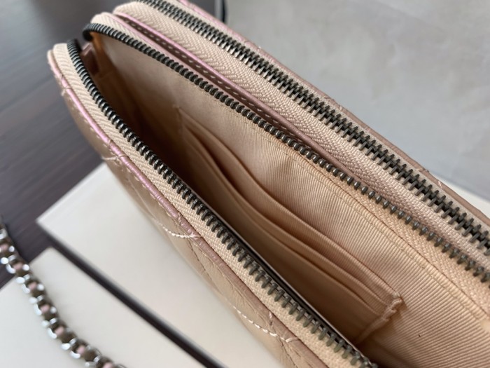  Handbag  Chanel A94505 size 19 cm 