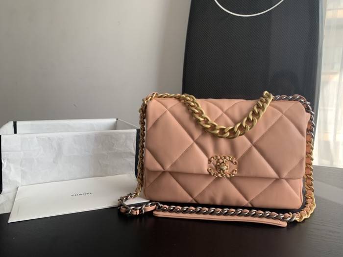  Handbag  Chanel 1160 size 26cmx16cmx9 cm 
