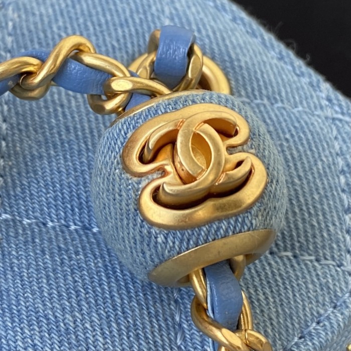  Handbag  Chanel AP1447 size 11*8.5*7 cm