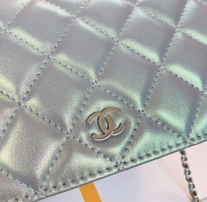  Handbag  Chanel  size 19 cm