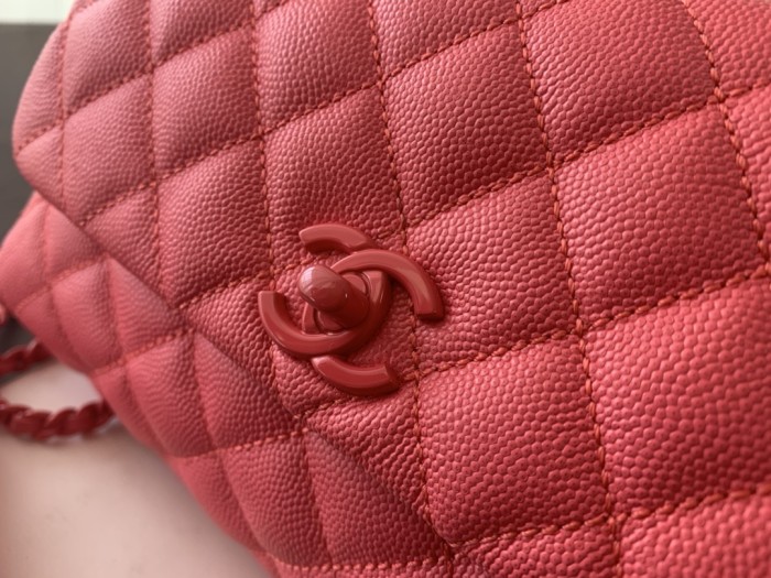  Handbag  Chanel size 13cmx19cmx9 cm