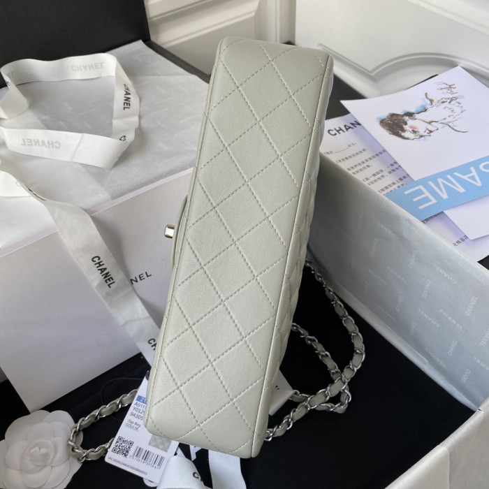  Handbag  Chanel  A01112 size 15.5x25.5x6.5 cm