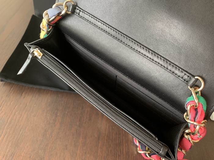  Handbag  Chanel 2022  size 19 cm