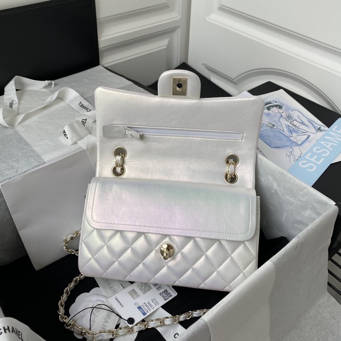  Handbag  Chanel A01113 size  23 cm