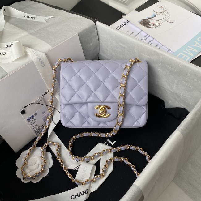  Handbag  Chanel size 17 cm
