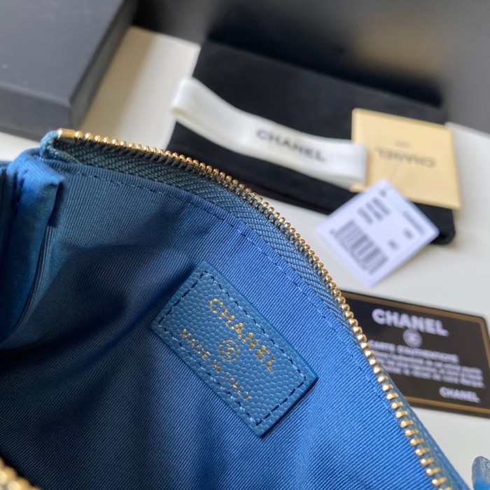  Handbag  Chanel A82365 size 15*8.5 cm