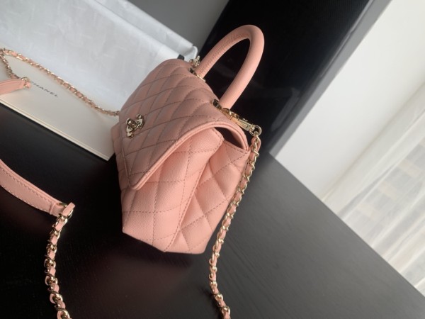  Handbag  Chanel 2215 size 19 cm